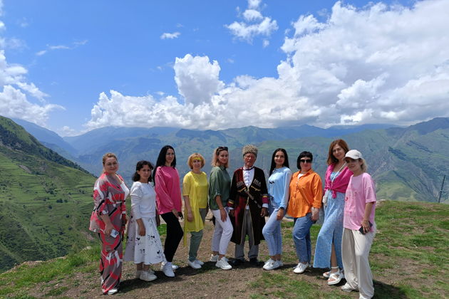 Виды Гоорские башни, Кахиб, Карадахская теснина, Язык Тролля, Датунский Храм