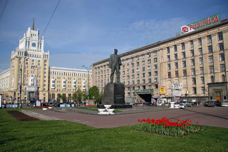Обзорная экскурсия по Москве с посещением Кремля для школьных групп  - фото 1