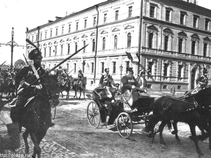 Дно Петербурга: криминальные страсти по Сенной! — фото 2, Санкт-Петербург | Покатаем