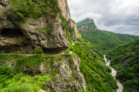 Язык Тролля, Балкария и термальные источники из Пятигорска
