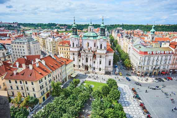Prague: Old Town & Jewish Quarter Guided Pedestrian Trip in Deutsch