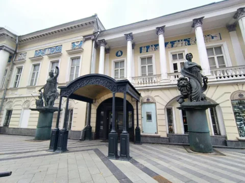 Роскошная Пречистенка