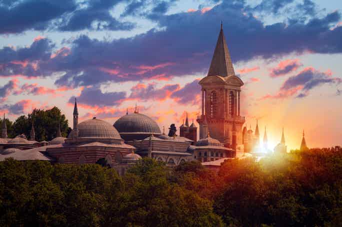 Великолепный век: интриги и роскошь Стамбула