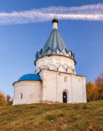 Осмотреть старинные соборы и монастыри