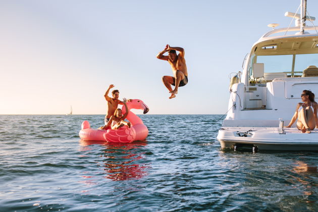 Виды Аренда роскошной яхты Oryx 46 футов с капитаном и командой