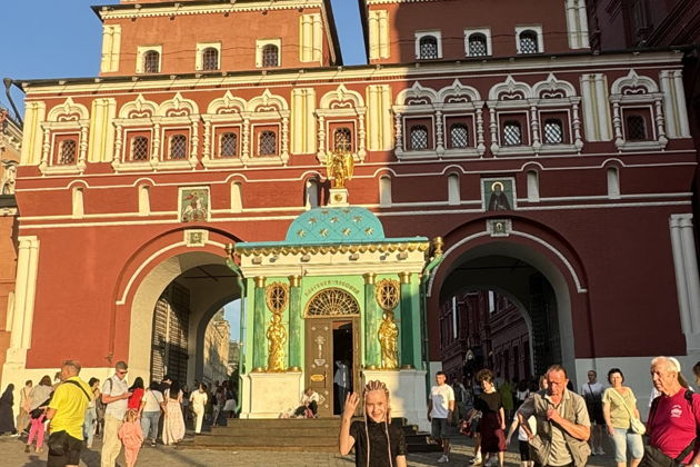 «Москва для влюбленных»: романтическая прогулка по Красной площади