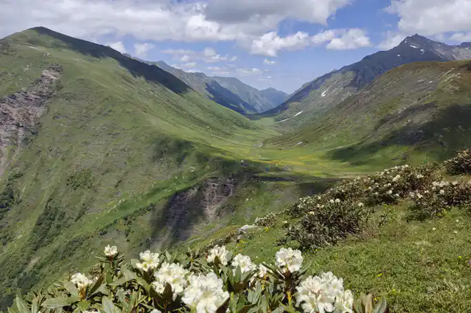 Поход на Бзерпинский карниз