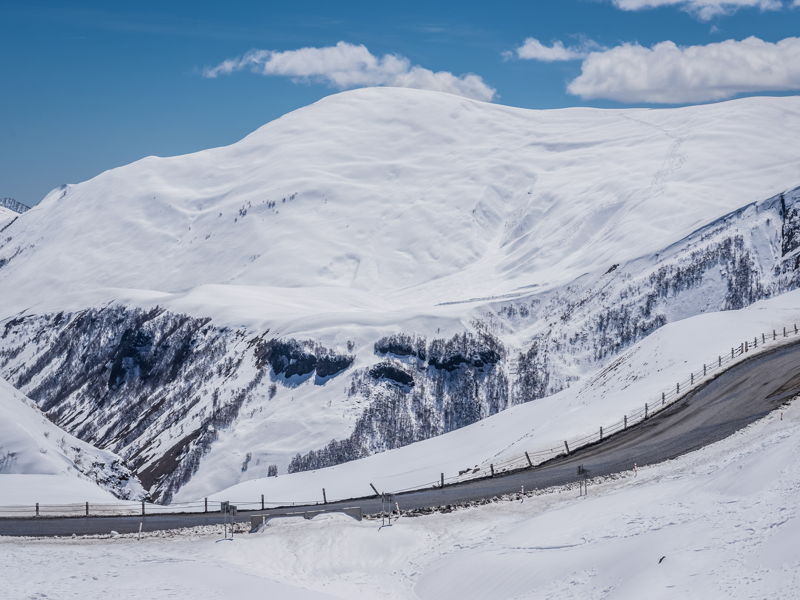 Казбеги, Ананури и другие красоты вдоль Военно-Грузинской дороги - экскурсия в Тбилиси, Грузия