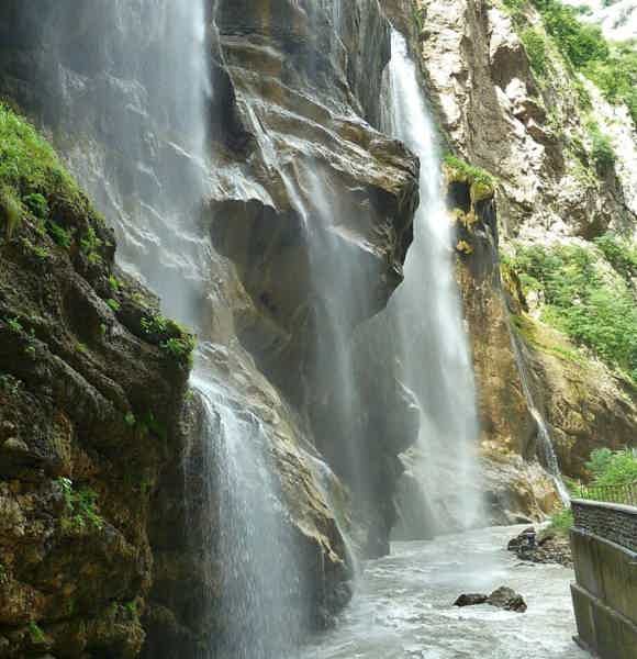 Путешествие к Чегемским водопадам через бирюзовое озеро Гижгит и перевал Актопрак - фото 1