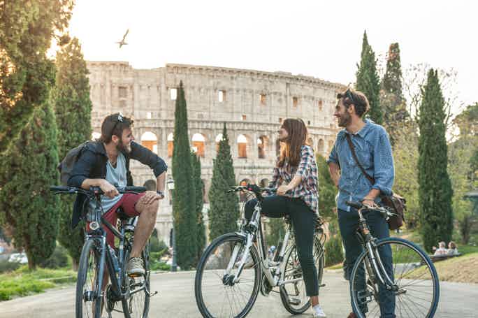 Rome: City Center Observing E-Bike Trip