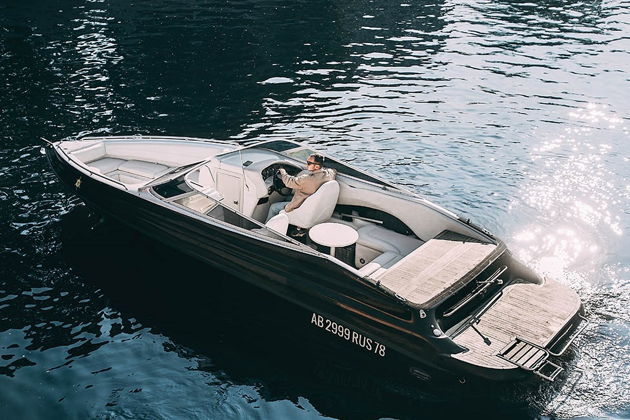 Аренда катера «CROWNLINE 190 BLACK»