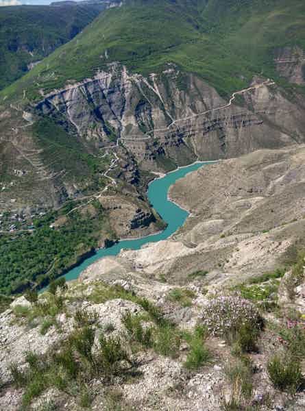 Сулакский каньон, аул Зубутли и бархан Сарыкум — однодневный тур - фото 1