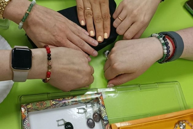УКРАШЕНИЯ СО СМЫСЛОМ
Оберег из натуральных камней