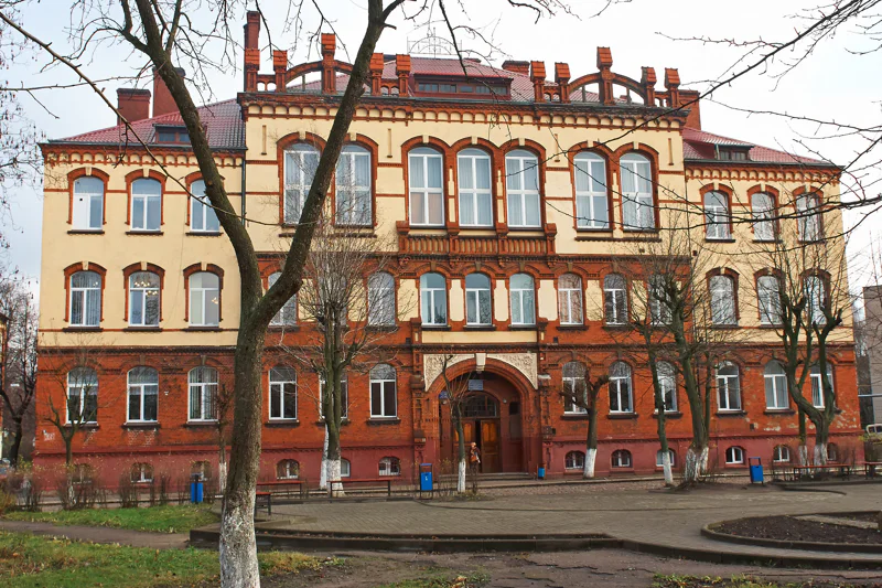 По следам королевы Луизы: в город сыра и мира — фото 3