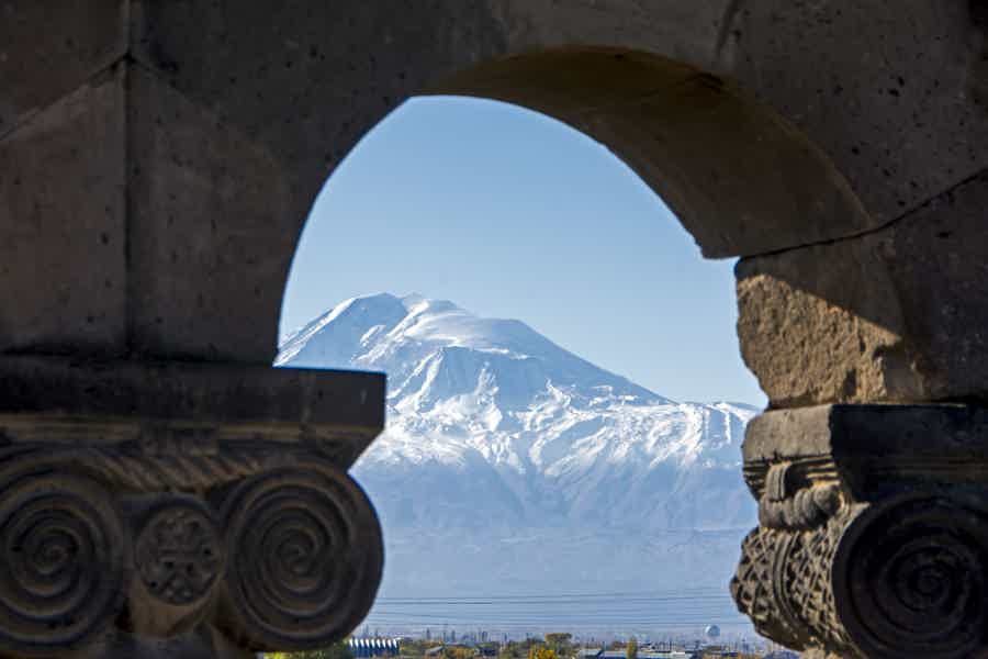 History of Armenia: Zvartnots temple, Etchmiadzin and Sardarapat memorial - photo 4