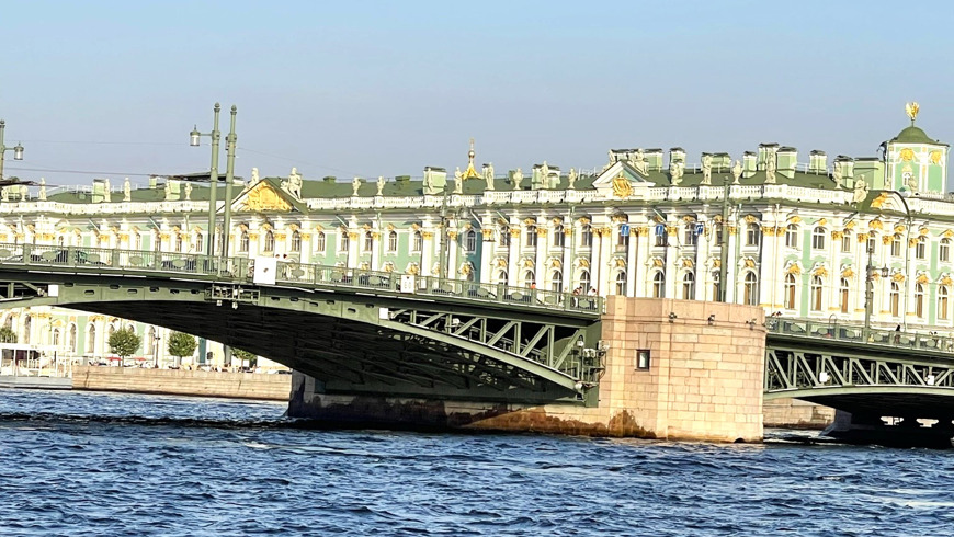 Гранд-тур на автомобиле: обзорная, Эрмитаж и главные соборы Петербурга