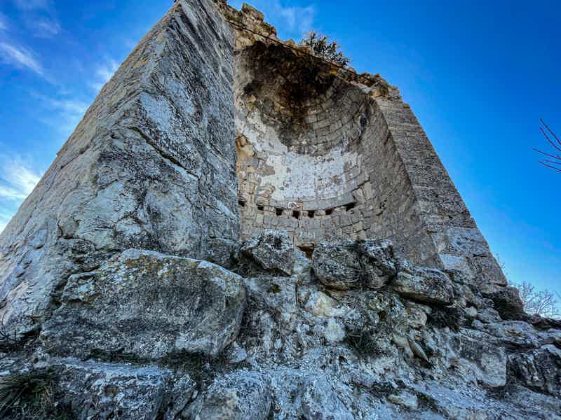 Большое путешествие в средневековый Крым: пещерные города и храмы - фото 4