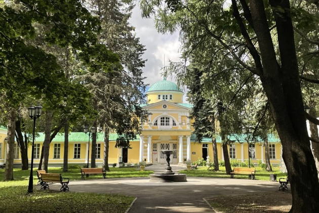 Выше только цари. Империя Строгановых
