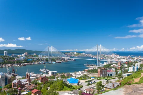 Морские восточные ворота России — Владивосток