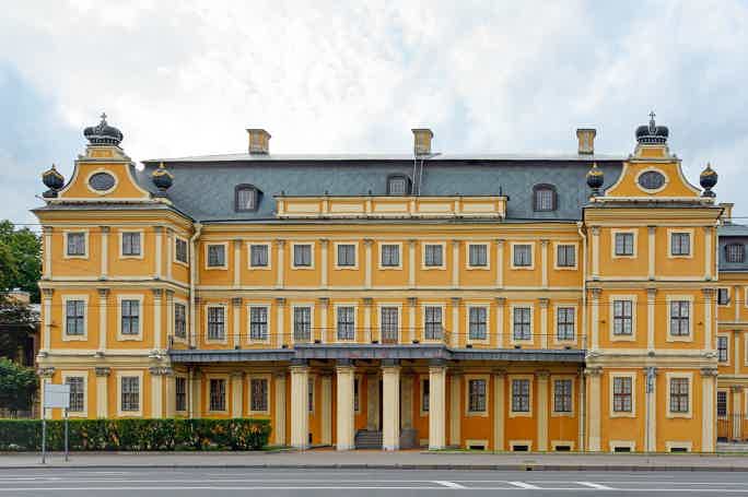 Экскурсия по дворцу Меншикова