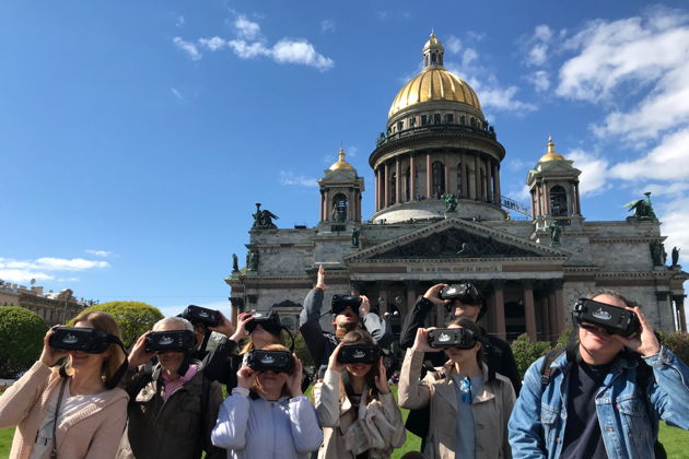 Фото к экскурсии Экскурсия с VR -очками «Петербург. Путешествие во времени»