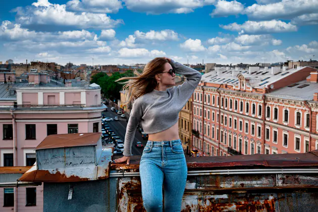 Крыши Петербурга: самая высокая смотровая центра, дворы-колодцы и парадные — фото 3