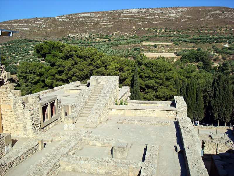 Кносский дворец, Археологический музей и Ираклион из района Ретимно - фото 2