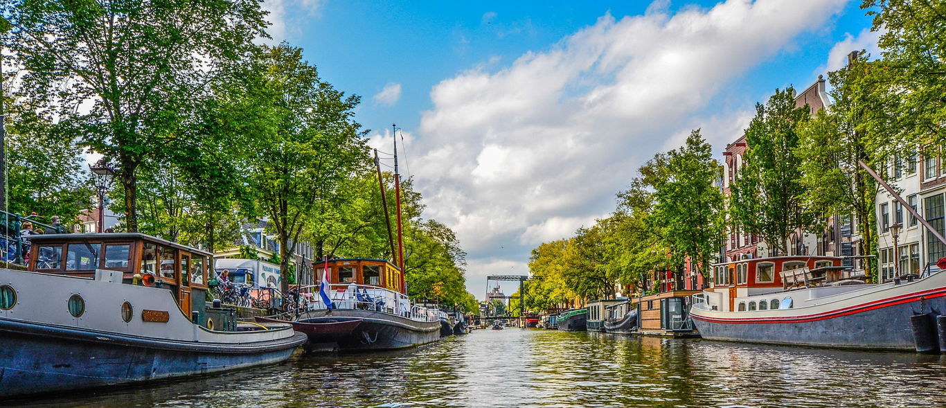 Canal Cruises In Amsterdam 2024   Center