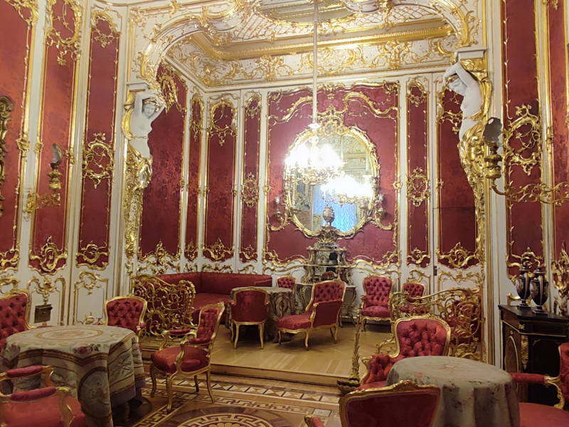 Блеск и сокровища Эрмитажа
