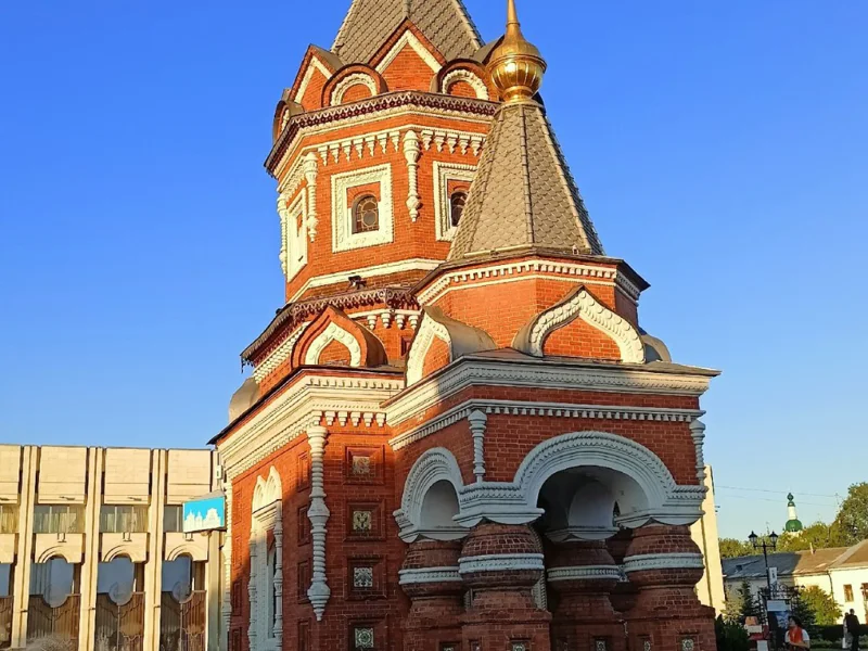 «Путешествие во времени»: обзорная экскурсия по Ярославлю — фото 7, Ярославль | Покатаем