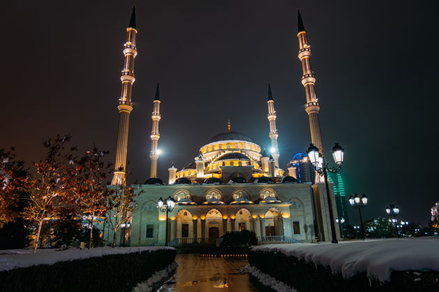 Виды 3 города и 3 мечети Чечни