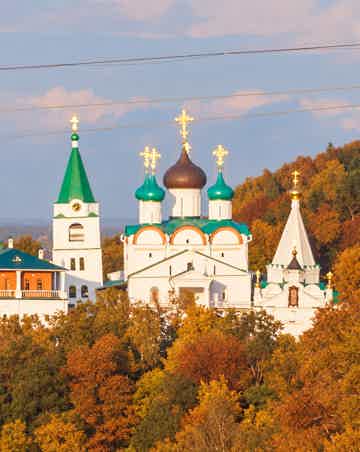 Посетить Печерский монастырь