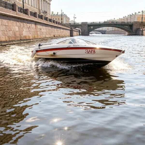 Водные прогулки на катере по Петербургу + залив - фото 1