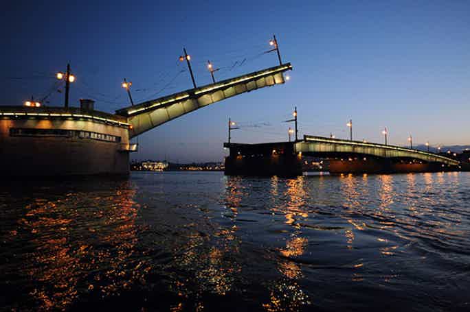 На кораблике по каналам санкт петербурга цена и маршрут