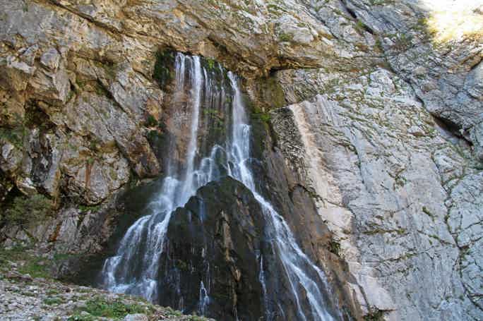 На джипах в Абхазию: Гегский водопад, озера и каньоны