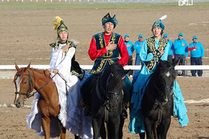 Традиции и обычаи казахов с конным шоу (принимаем группу только от 10-17 ч)