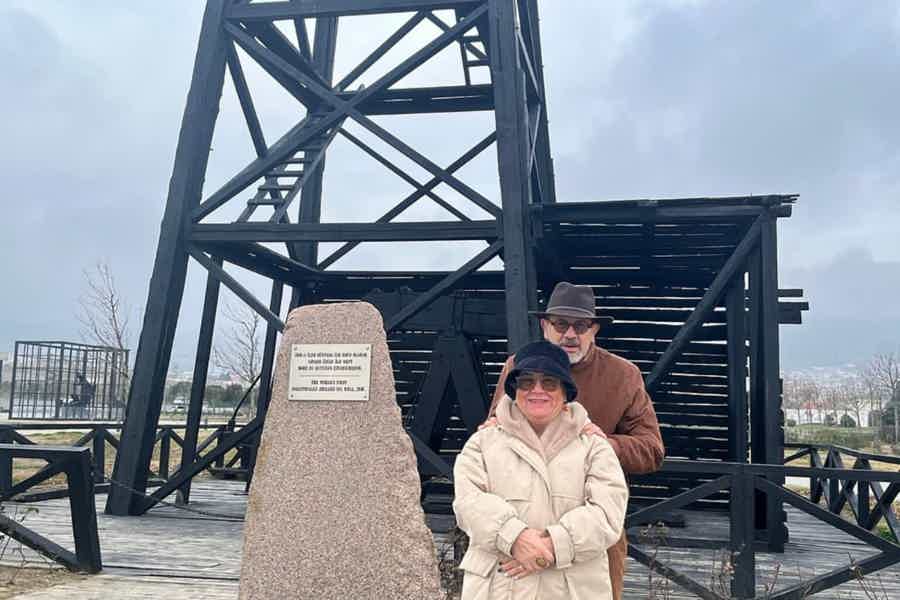 Лучший тур из Баку: Гобустан, вулканы, Храм огня и Горящая гора - фото 1