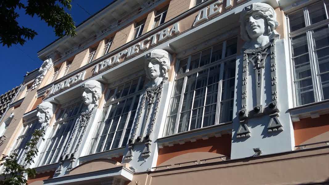 «От истоков до наших дней» — обзорная пешеходная прогулка по городу - фото 6