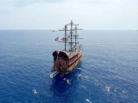 Пиратский Корабль GRAND TROYS 