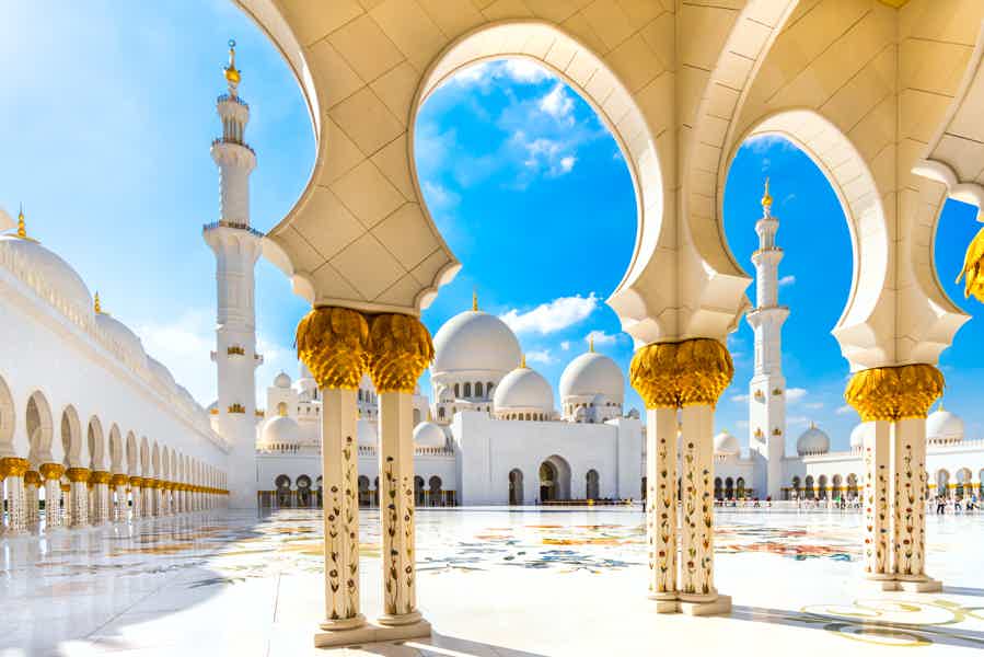 Фотопрогулка по мечети шейха Зайда с англоязычным гидом - фото 5