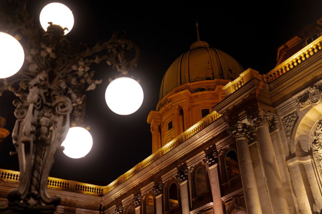 Ночная прогулка по Будайской крепости - легенды, вампиры и мистика