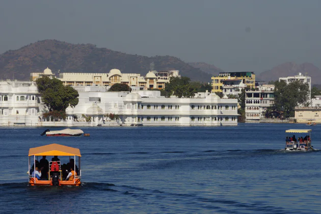 India's Golden Trio & Udaipur Magic Perfect Blend — tour in Delhi | Pokataem