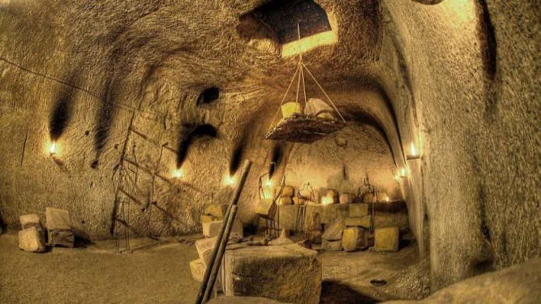 Подземный Неаполь и греко-римский центр - фото 4