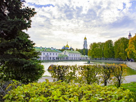 Царские чертоги