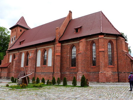 Кирха Арнау