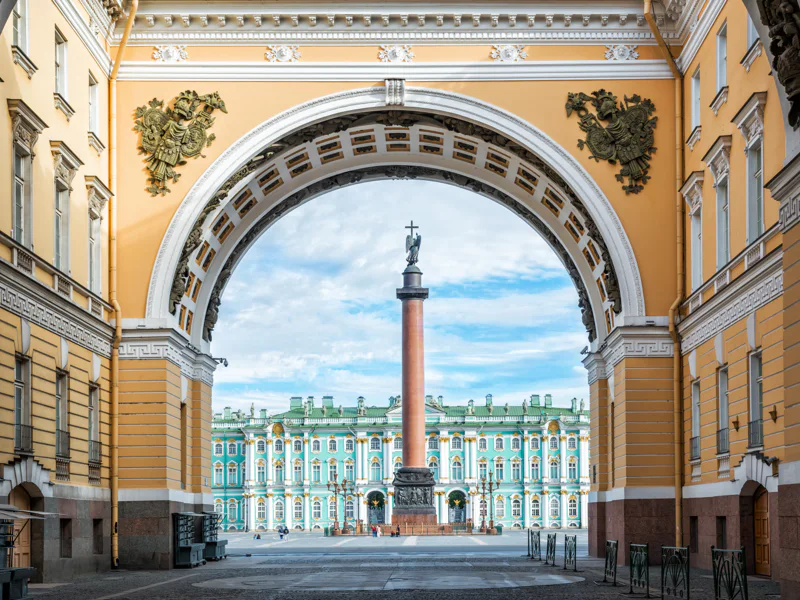 Обзорная экскурсия + посещение Исаакиевского собора или его колоннады — фото 4, Санкт-Петербург | Покатаем