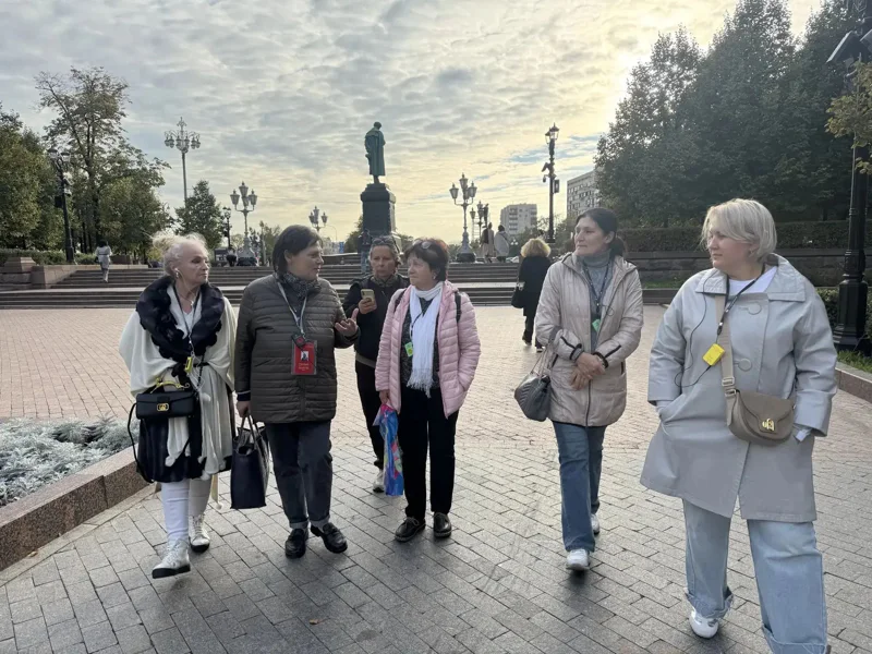 «Мостовая души»: с Маяковским по бульварам и переулкам — фото 2, Москва | Покатаем