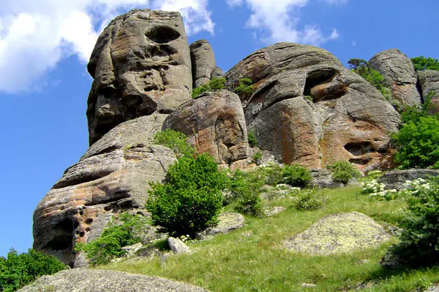 Каменные идолы горы Демерджи и купание в водопаде Джур-Джур — фото 3