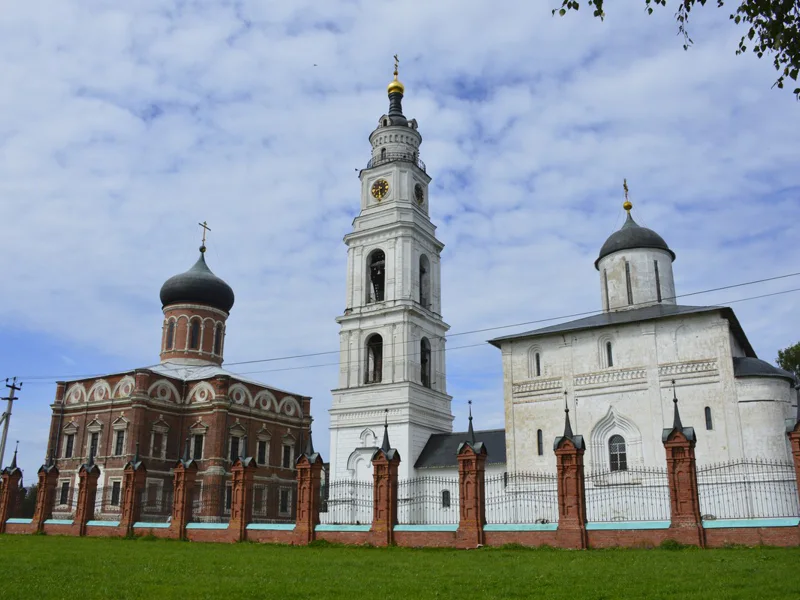 Земля воинов и веры: Волоколамск – Дубосеково – Иосифо-Волоцкий монастырь — фото 6, Москва | Покатаем