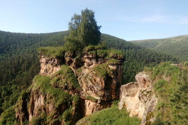 Виды Джилы-Су, Долина нарзанов и мощь Кавказских гор